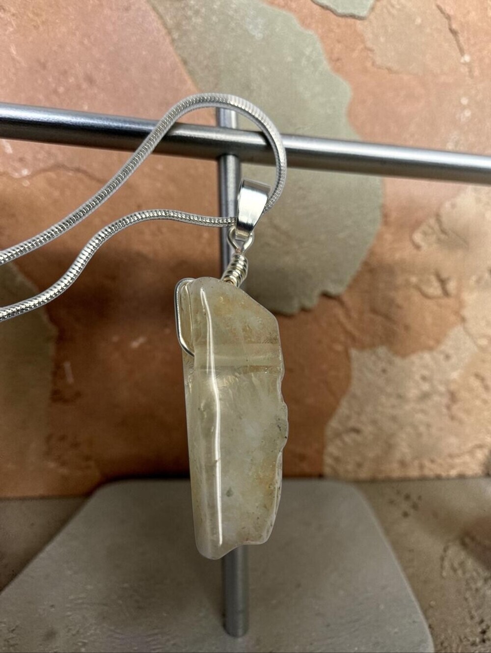 Silver Pendant Necklace with Beige/Cream Indian Agate Stone